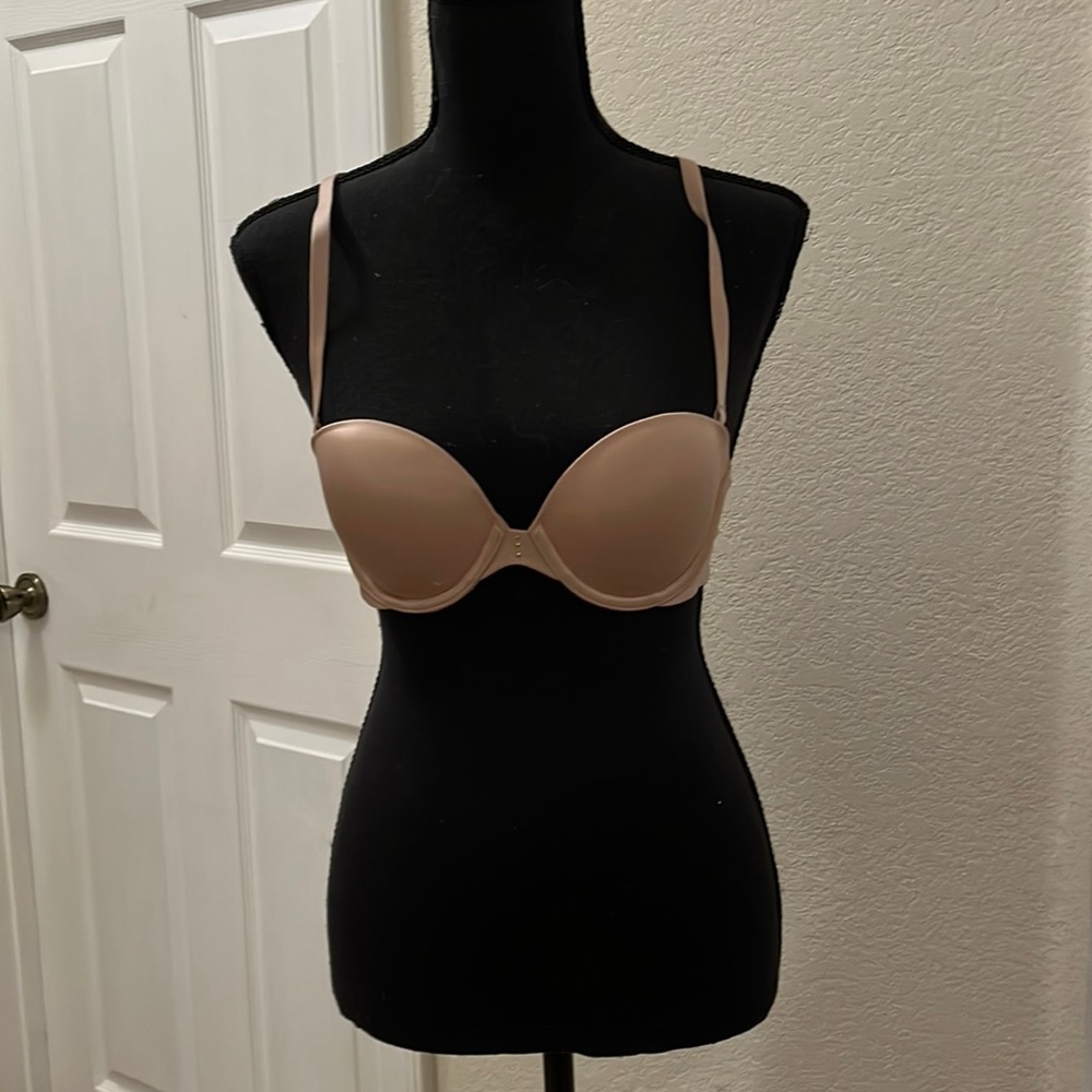 NWT Biofit 7-Way Fit Bra